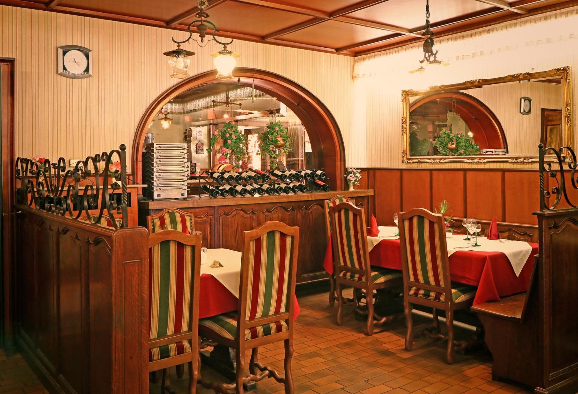 Logis Hotel Restaurant Hostellerie De L'Etoile Wasselonne Exterior photo